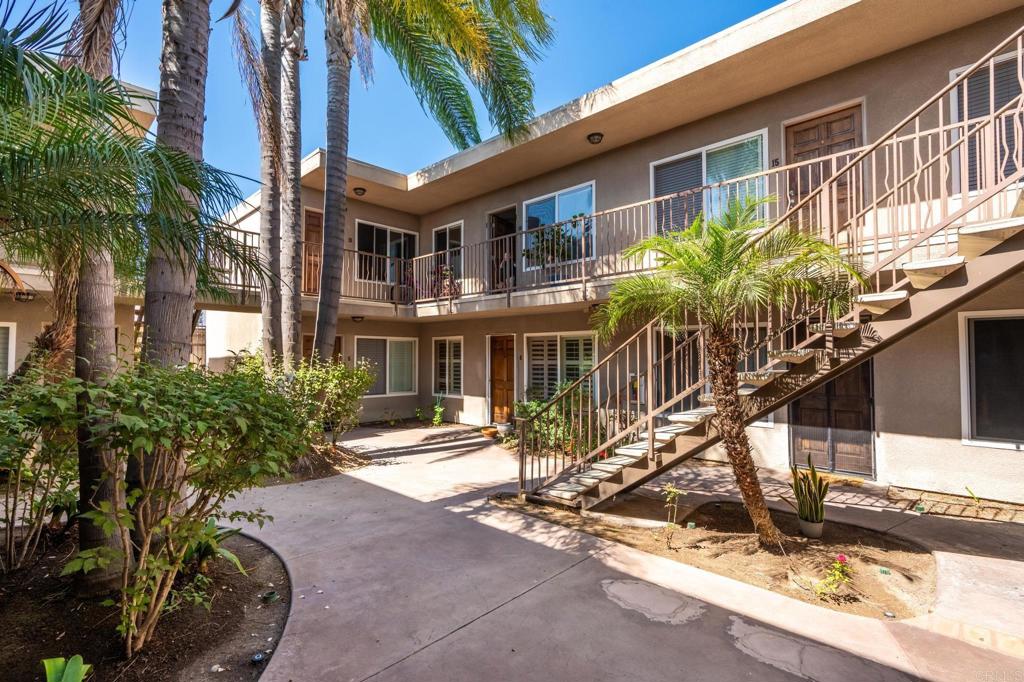 4424 Altadena Avenue 14