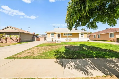 816 W G St, Ontario, CA 91762 - MLS#: SW25257181