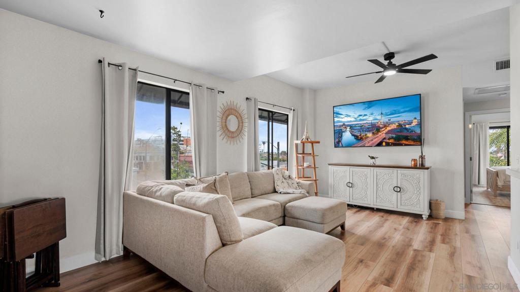 2828 University Ave Unit 307
