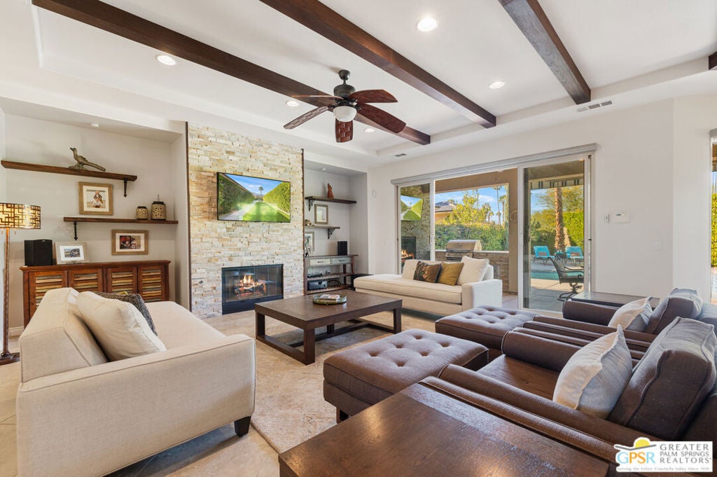1586 Sienna Court