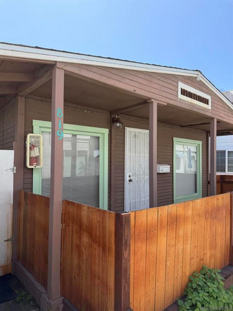 Photo of 819 Seagirt Ct Ct, San Diego, CA 92109 (MLS # 260007621SD)