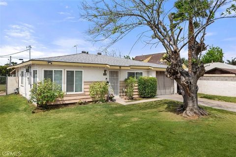 Photo of 9721 Indiana Avenue, Riverside, CA 92503 (MLS # PW26093756)