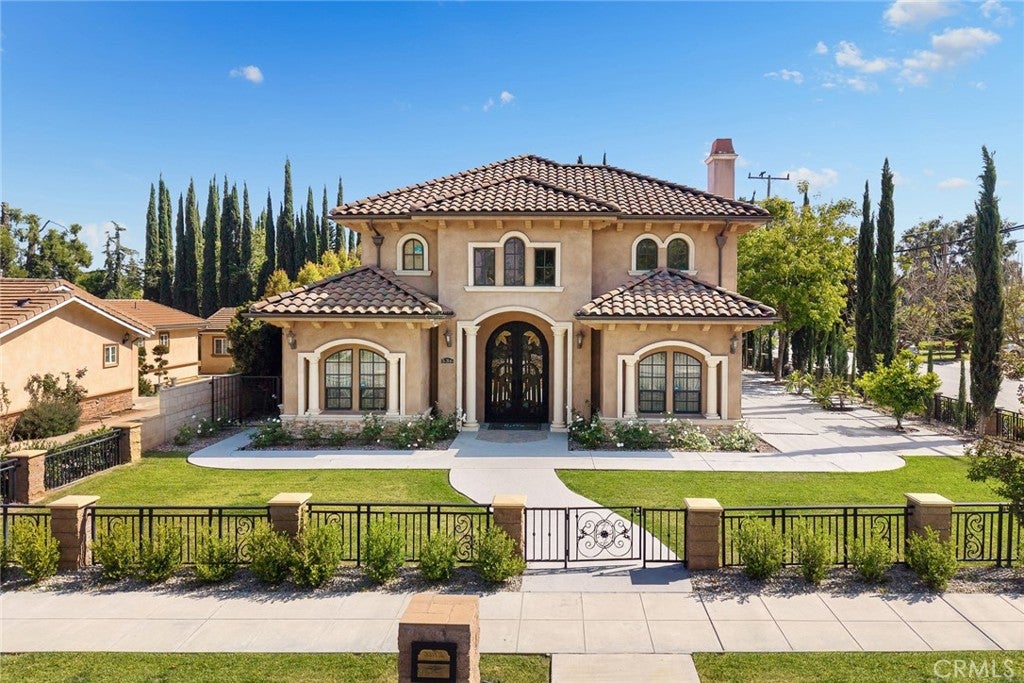 Arcadia, California, 91007, United States, 5 Bedrooms Bedrooms, ,5 BathroomsBathrooms,Residential,Active,2041380
