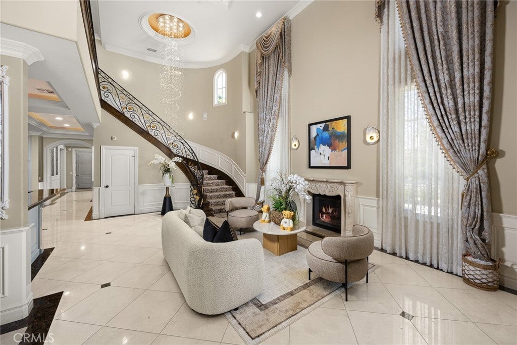 Arcadia, California, 91007, United States, 5 Bedrooms Bedrooms, ,5 BathroomsBathrooms,Residential,Active,2041380