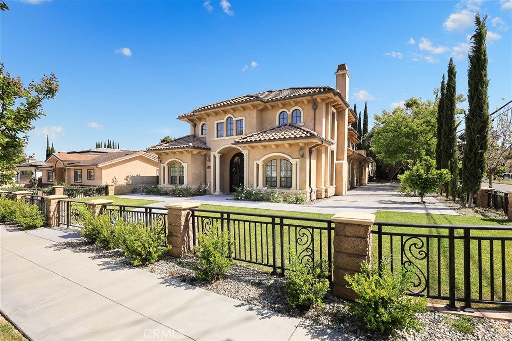 Arcadia, California, 91007, United States, 5 Bedrooms Bedrooms, ,5 BathroomsBathrooms,Residential,Active,2041380