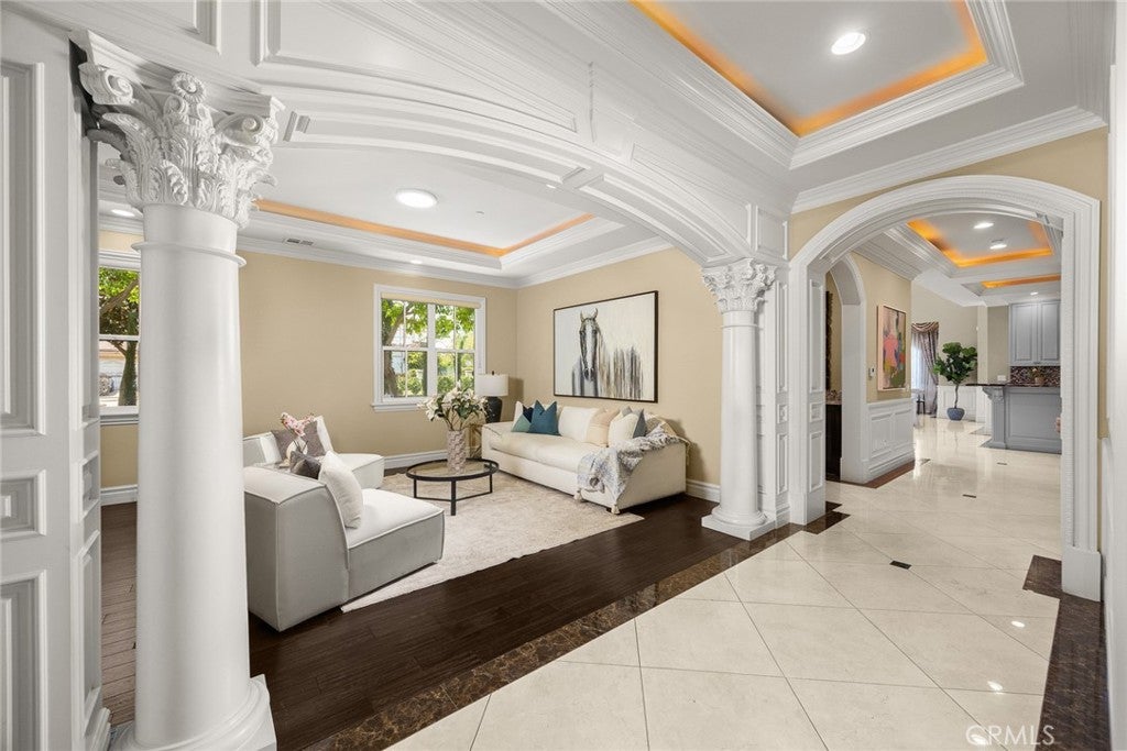 Arcadia, California, 91007, United States, 5 Bedrooms Bedrooms, ,5 BathroomsBathrooms,Residential,Active,2041380