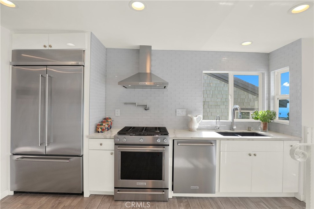 2510 Glenneyre Street