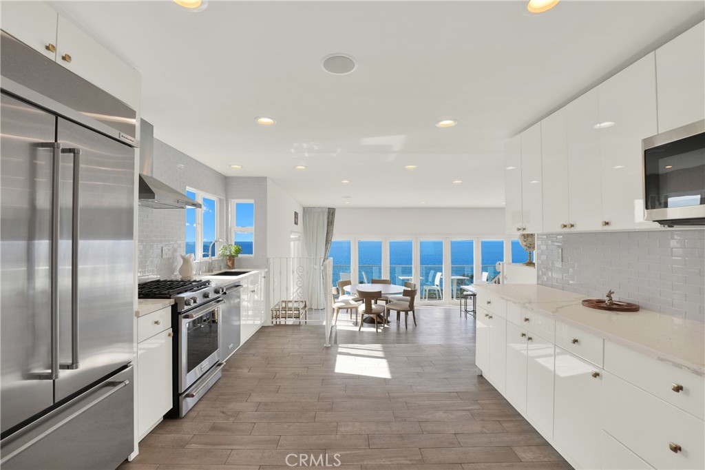 2510 Glenneyre Street