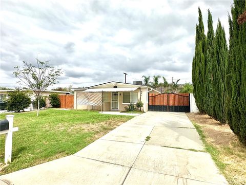 Photo of 10367 Wagner Way, Riverside, CA 92505 (MLS # IV25228922) Photo of 10367 Wagner Way, Riverside, CA 92505 (MLS # IV25228922)