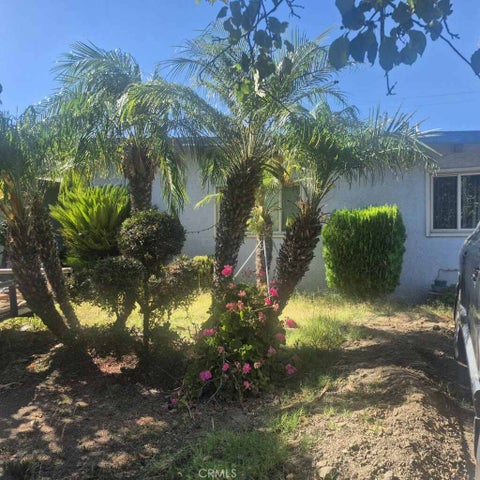 Photo of 19439 Keswick ST, Reseda, CA 91335 (MLS # SR26131680)