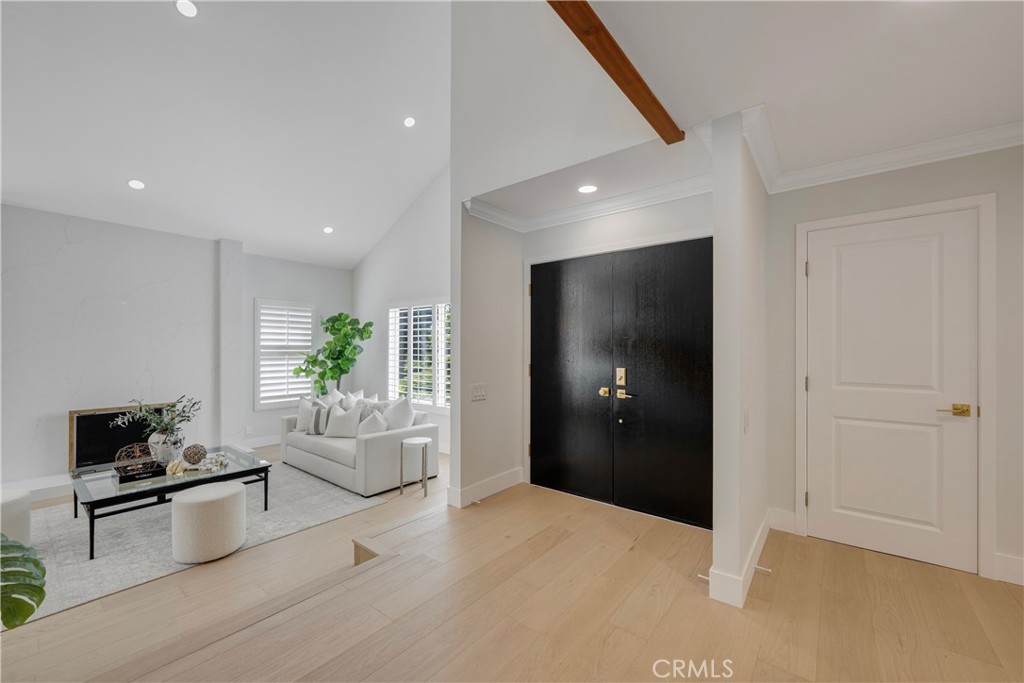 15676 Olive Branch
