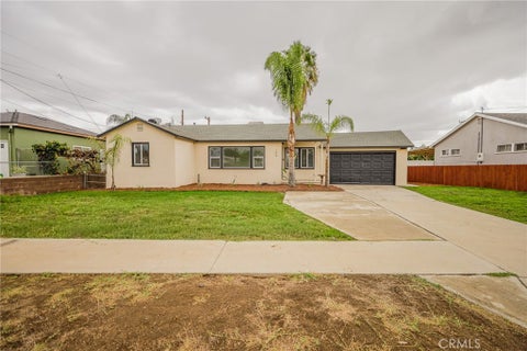 Photo of 149 E Alru ST, Rialto, CA 92376 (MLS # IV26219426)