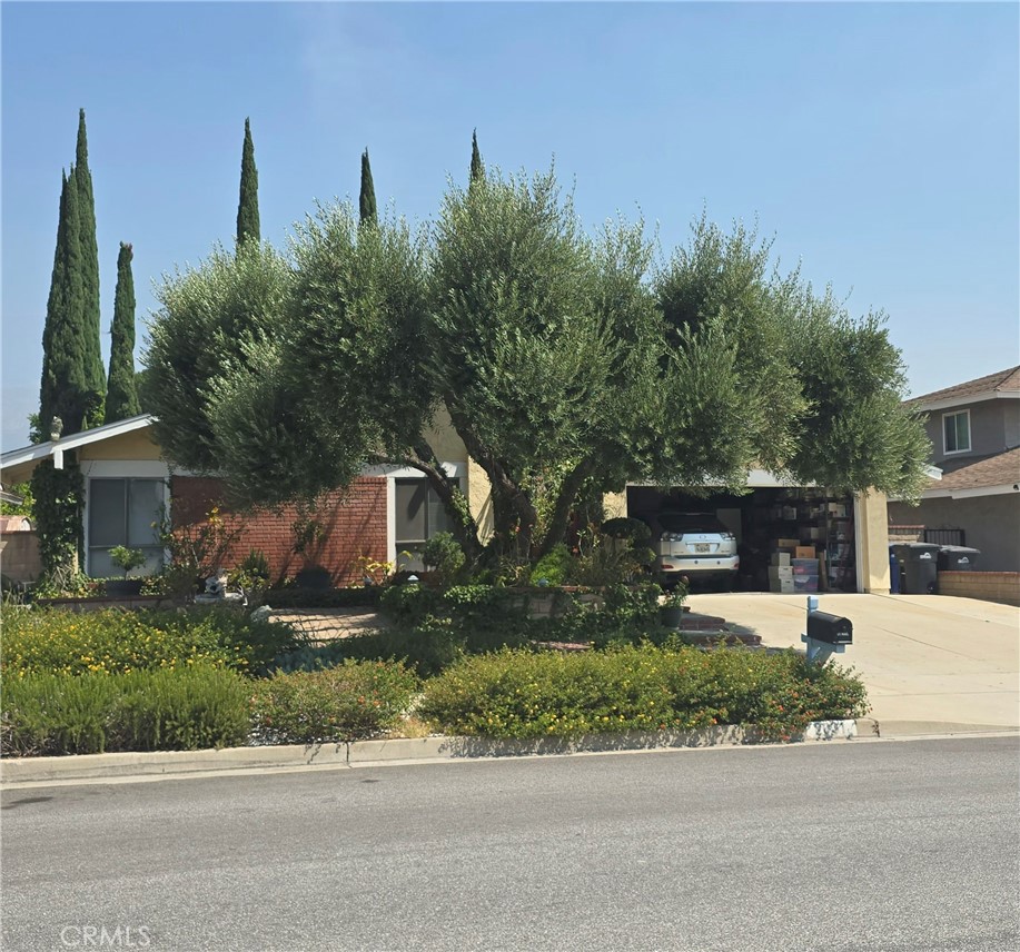 This property is conveniently located near the 10 freeway, Ontario airport and Ontario Mills Mall. The features 4 bedrooms, 2 bath, living room and family room. The property boast a sparking swimming pool, newer roof, white kitchen cabinets and black counter top. Priced to sell