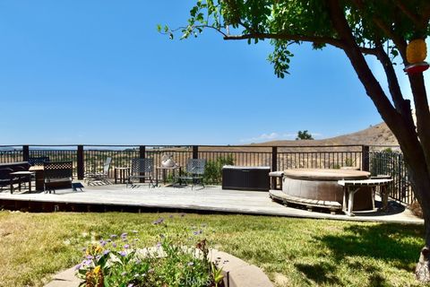 Tiny photo for 1924 Surrey Way, Paso Robles, CA 93446 (MLS # NS25149243)