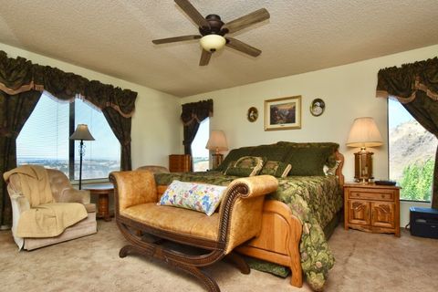 Tiny photo for 1924 Surrey Way, Paso Robles, CA 93446 (MLS # NS25149243)