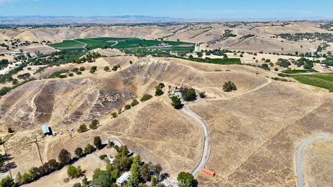 Tiny photo for 1924 Surrey Way, Paso Robles, CA 93446 (MLS # NS25149243)