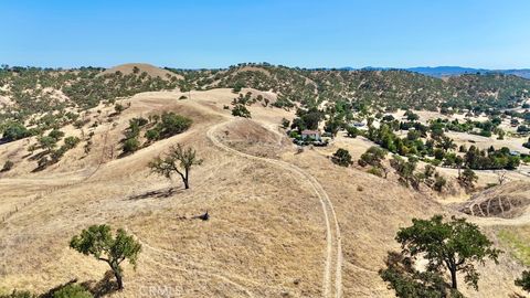 Tiny photo for 1924 Surrey Way, Paso Robles, CA 93446 (MLS # NS25149243)