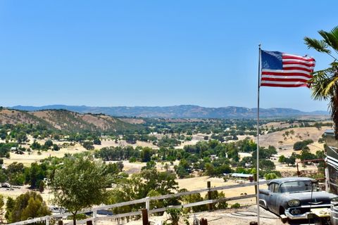 Tiny photo for 1924 Surrey Way, Paso Robles, CA 93446 (MLS # NS25149243)