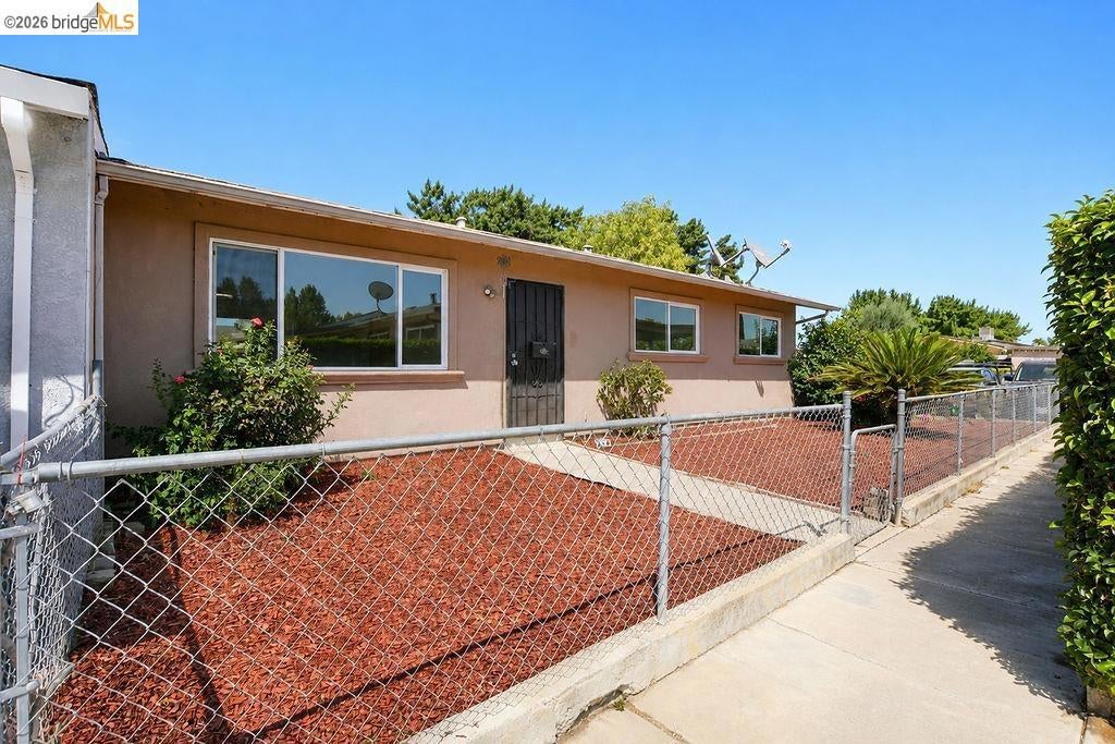 Photo of 240 Shirley St ST, Brentwood, CA 94513 (MLS # 41146221)