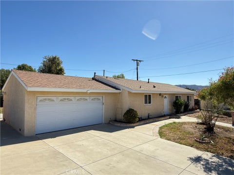 Photo of 2234 Caldwell Avenue, Simi Valley, CA 93065 (MLS # SR26222803)