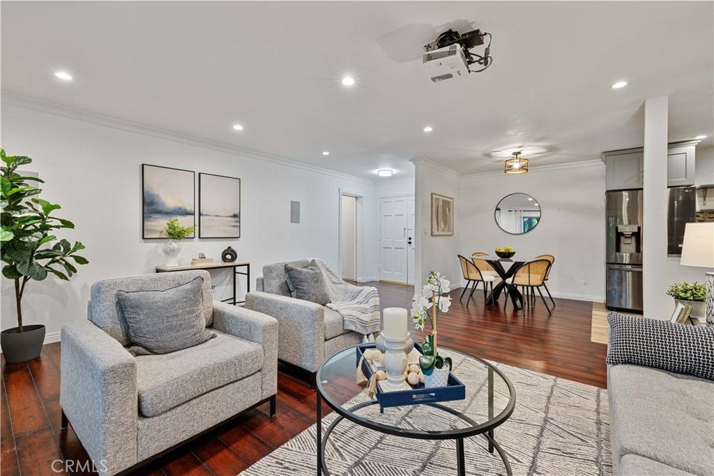 Photo of 5215 Balboa Boulevard #203, Encino, CA 91316 (MLS # SR26004745)