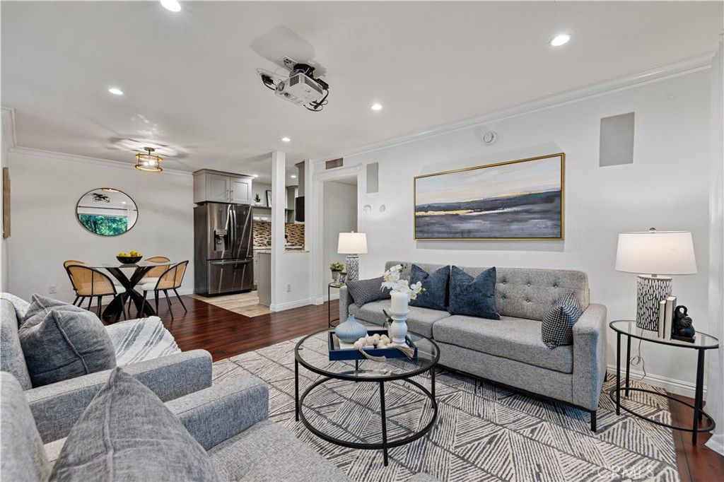 Photo of 5215 Balboa Boulevard #203, Encino, CA 91316 (MLS # SR26004745)