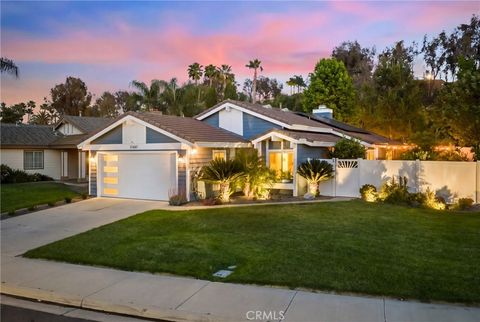 Photo of 31657 Corte Encinas, Temecula, CA 92592 (MLS # SW26085224)