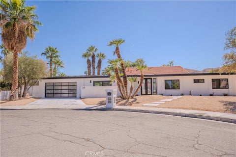 Photo of 3495 E Loma Vista Circle, Palm Springs, CA 92264 (MLS # IG26209099)
