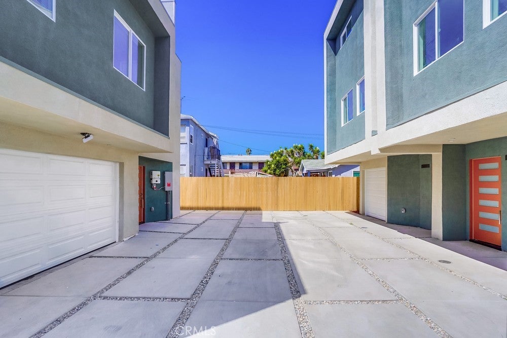 1417 W 84th