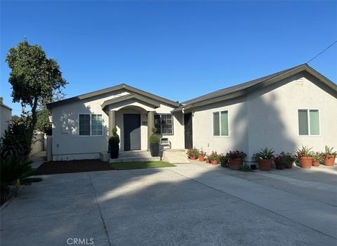 Photo of 11121 Compton Avenue, Los Angeles, CA 90059 (MLS # PW25168068)