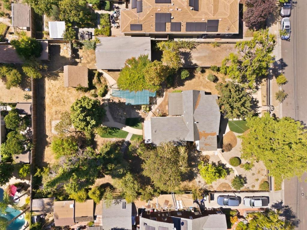 916 Franquette Avenue