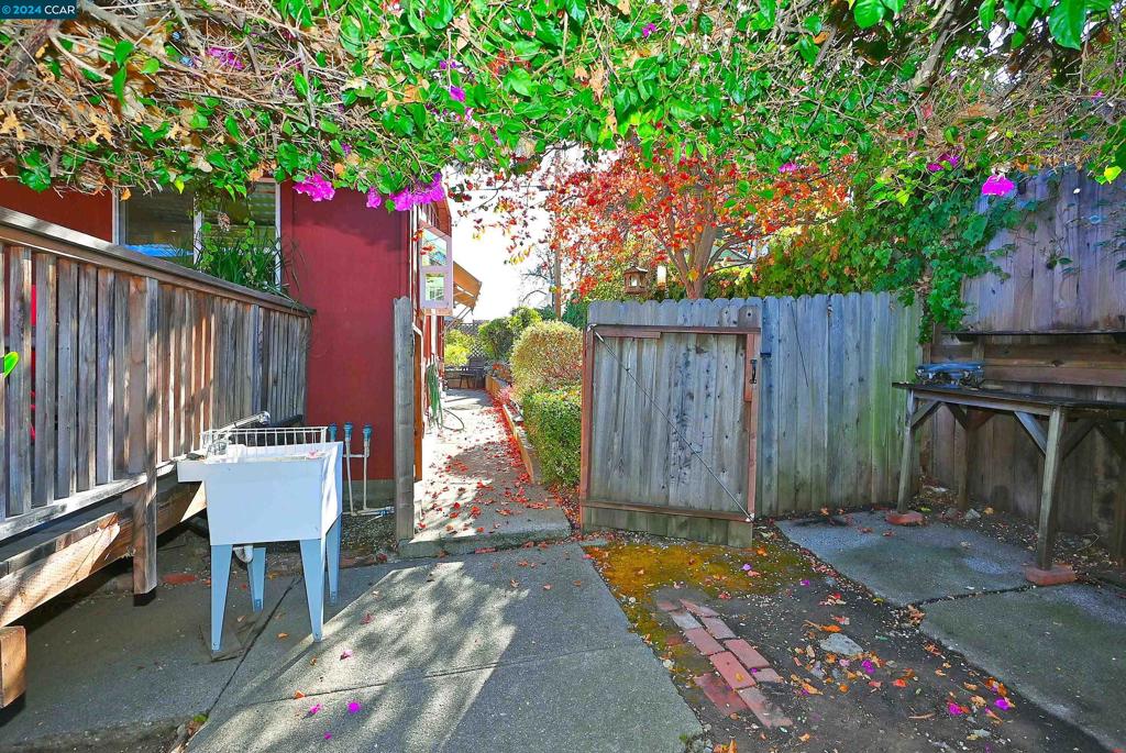 DOWNTOWN - Residential