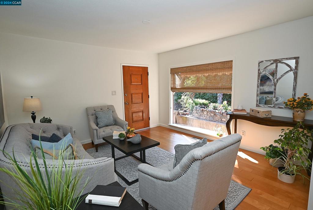 DOWNTOWN - Residential