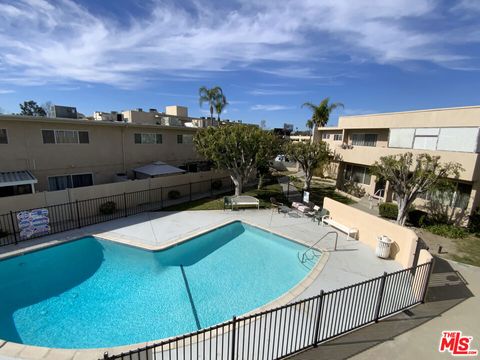 Photo of 6342 Morse Avenue #208, North Hollywood, CA 91606 (MLS # 26656293)