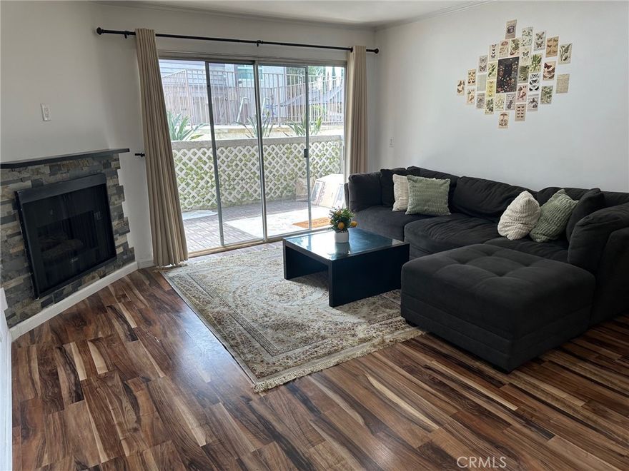 Bright one bedroom unit on the first floor. Featuring a nicely renovated kitchen and bathroom. Open-concept Living and areas. Good-sized patio in a great location near the pool. IN UNIT LAUNDRY, beautiful built-in bed and closet in the bedroom and bench in dining area. Newer flooring. Community amenities including pool and fitness center. Including a 2 car assigned tandem parking and guest parking available. Conveniently located near Woodland Hills, Westfield Topanga/Village , Pierce Collage and the best of the valley.