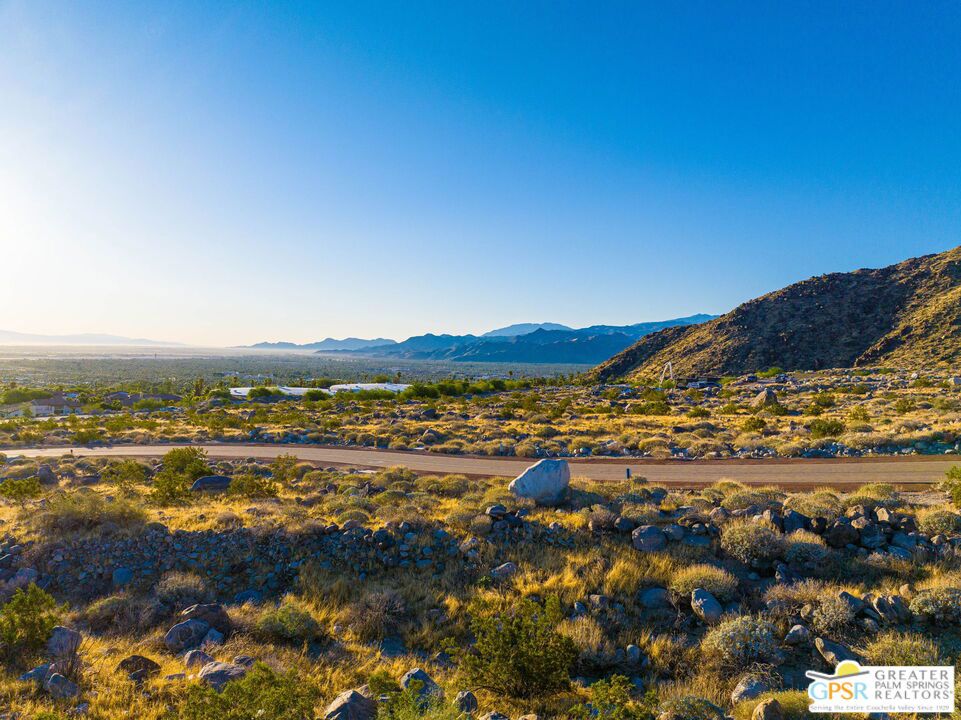 Desert Palisades - Land