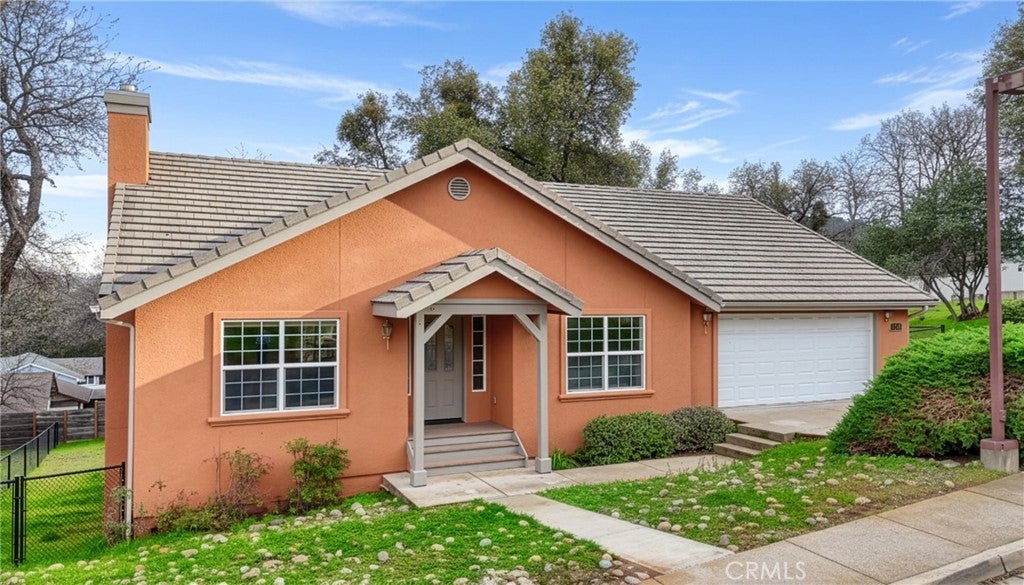 5301 Farfalla Circle