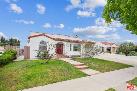 3403 Falcon Avenue Long Beach CA 90807