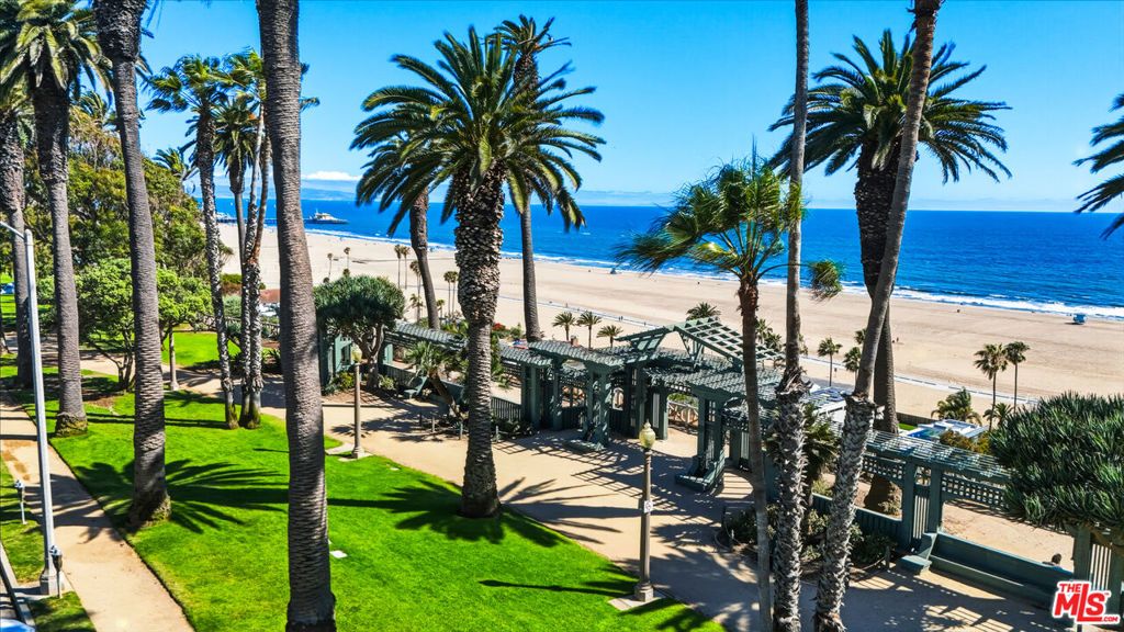 Photo of 917 2nd Street #205, Santa Monica, CA 90403 (MLS # 26840927)