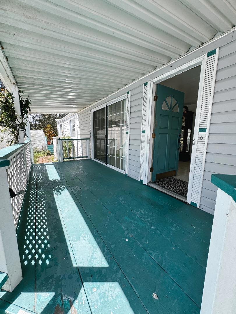 77 Creekside Drive