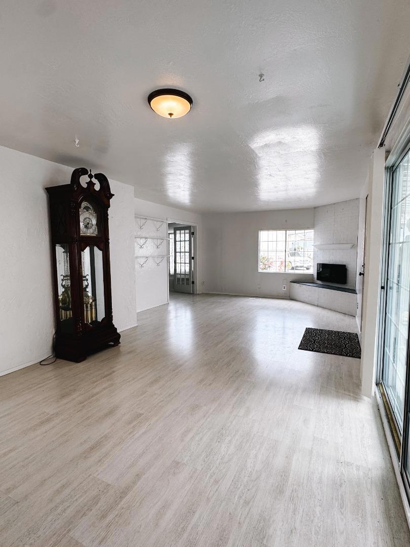 77 Creekside Drive