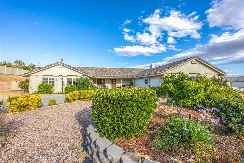13997 Riverside