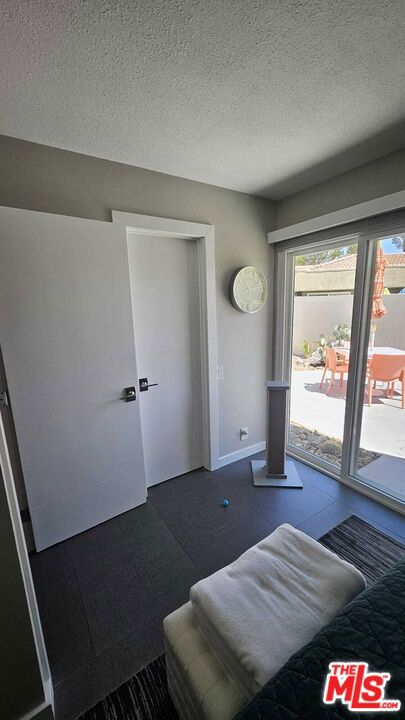 Sunrise Palms - Residential