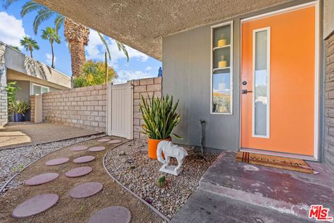 Photo of 3060 E Sunflower Circle, Palm Springs, CA 92262 (MLS # 25619201)