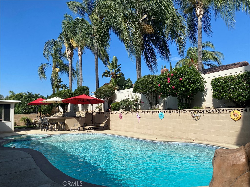 215 Pinewood Court