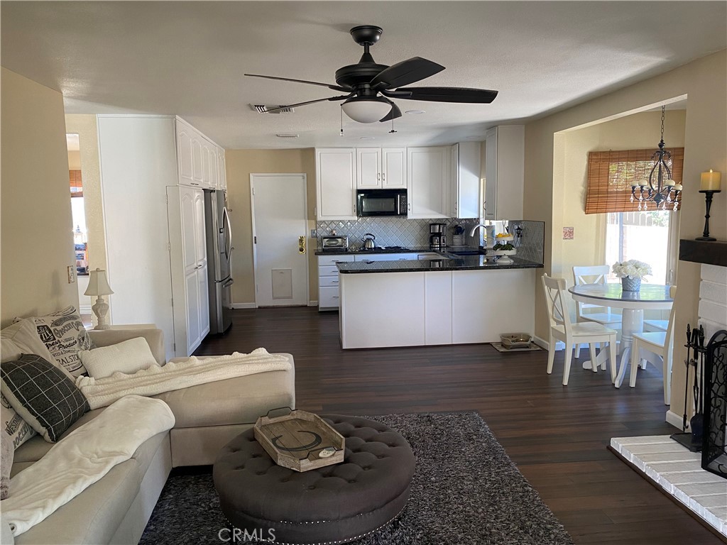 215 Pinewood Court