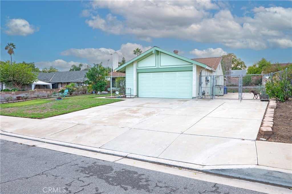 256 N Driftwood