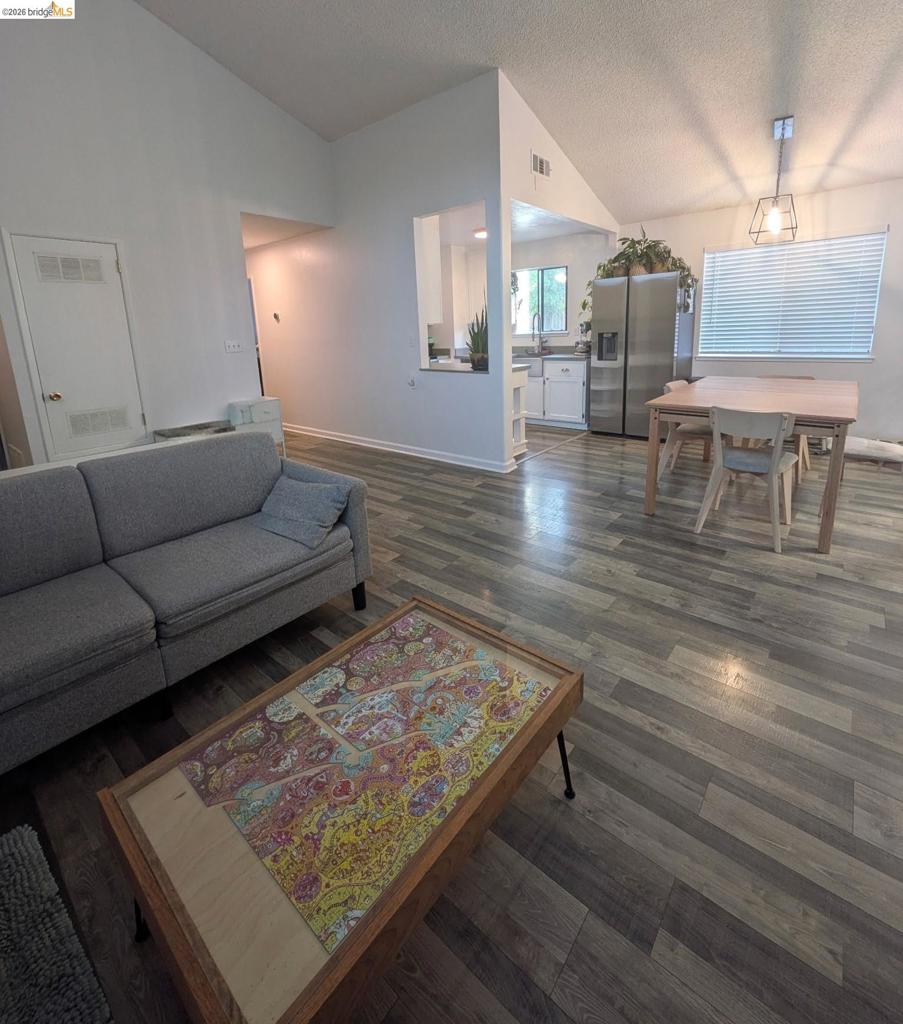 1164 MAYWOOD LN.
