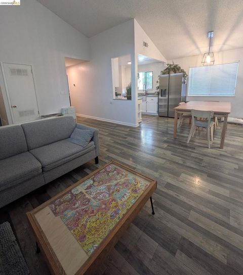 Photo of 1164 MAYWOOD LN. Ln, Martinez, CA 94553 (MLS # 41130104)