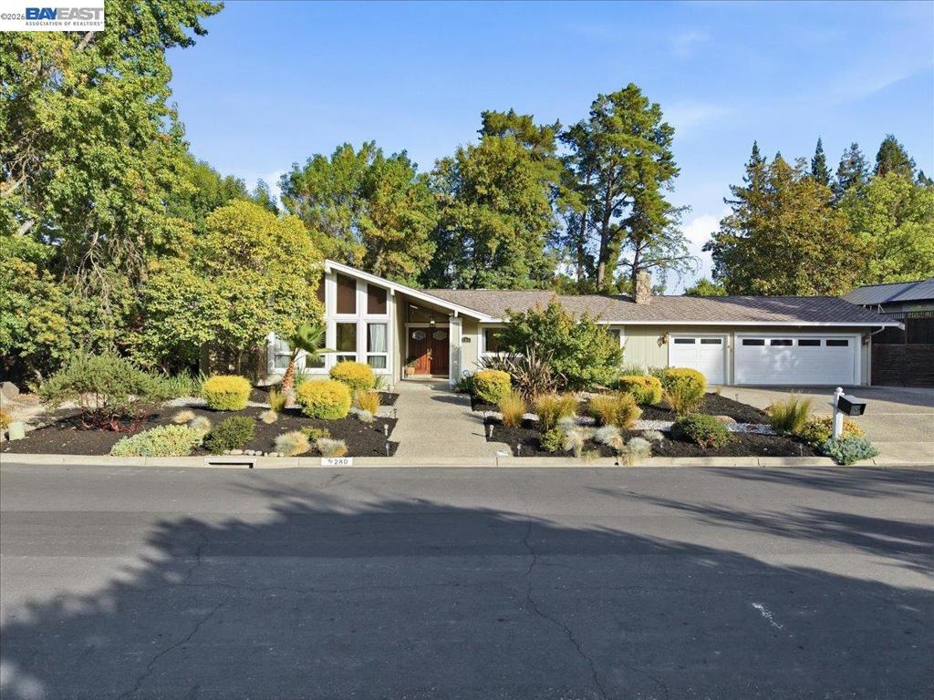280 Bolla Ave